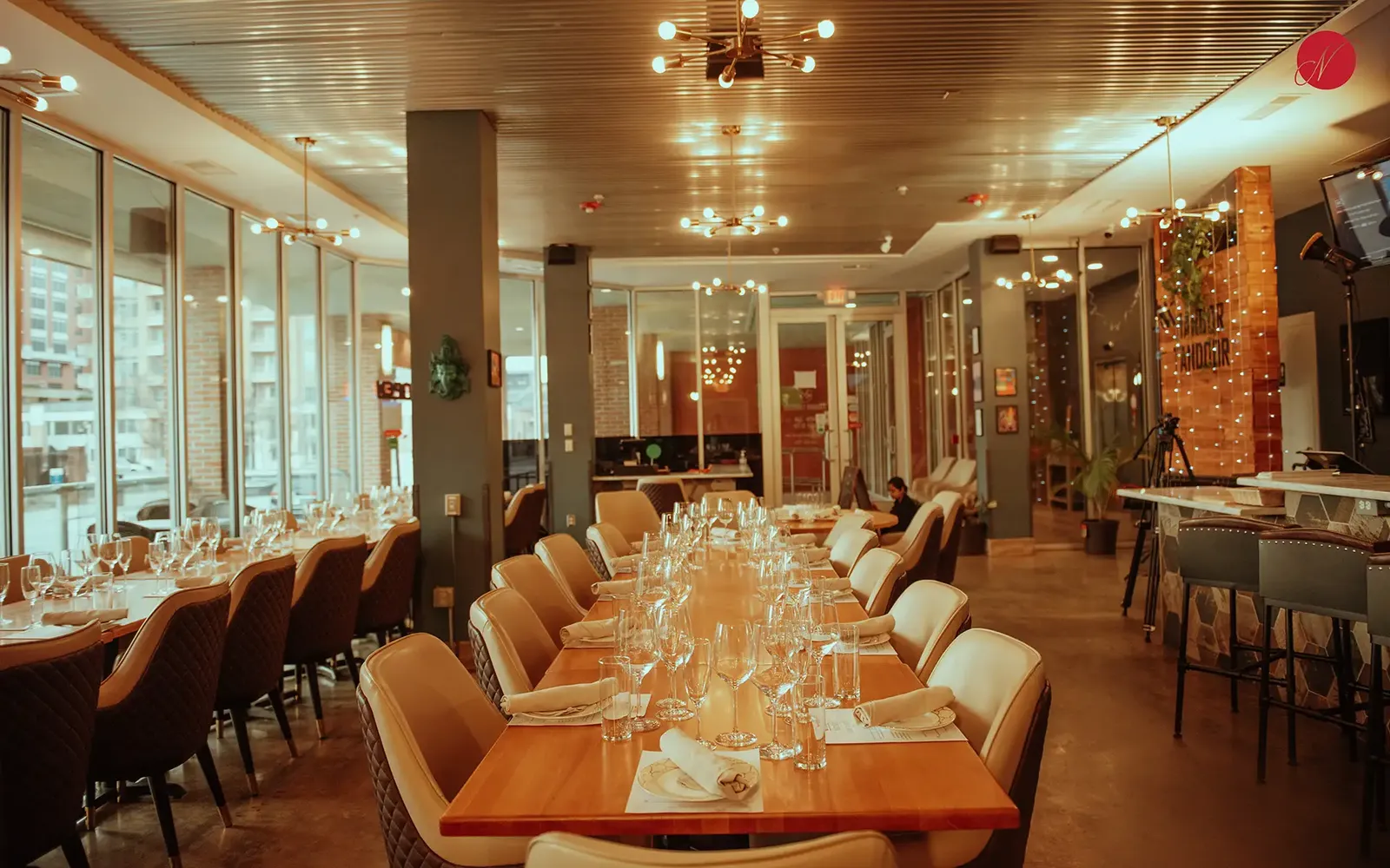 Harbor Tandoor — dining room
